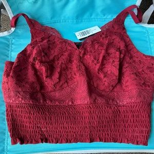 Torrid new with tags lace crop top size 0x red